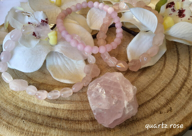 Bijou lithothérapie pierres et bracelets en quartz rose